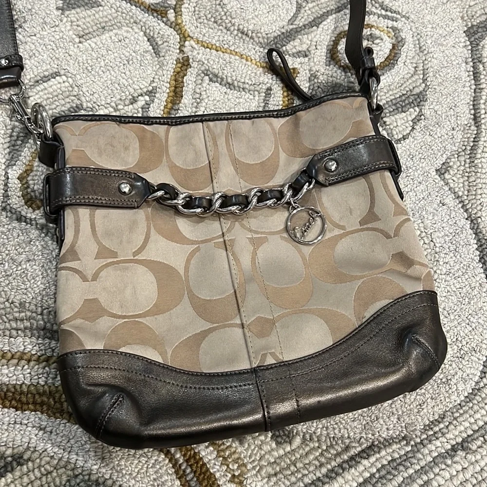 💕Coach metallic gold bronze jacquard medium crossbody bag💕